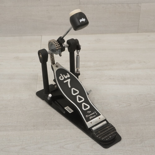 Used DW 7000 Single Kick Drum Pedal 40015-S000328038