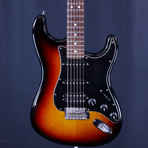 Vist Large View of Product Image Which is Used Fender AMER SPECIAL FAT STRAT S Type Electric Guitar Sunburst 6-String 40123-S000130594