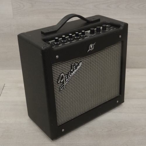 Used Fender Mustang I V.2 1 X 8 Solid State Amplifier 40015-S000328064