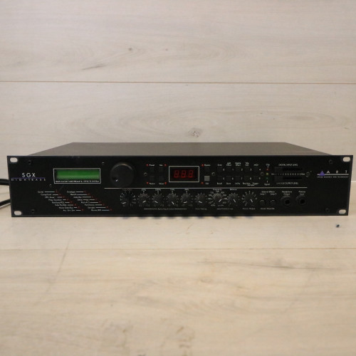 Used Art SGX NIGHTBASS Guitar Effect 41108-S000061722