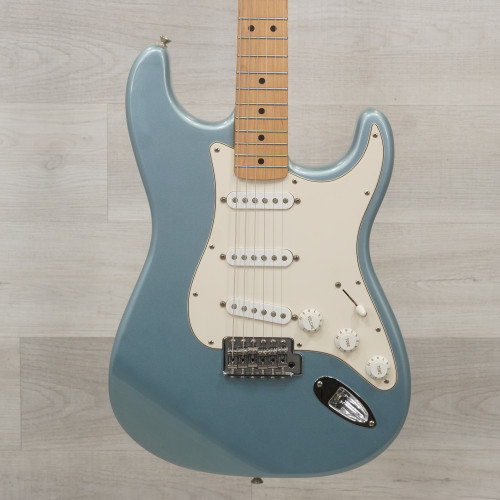 Used Fender Standard Stratocaster MIM Electric Guitar Blue 40015-S000328106