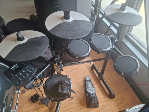 Used Alesis DEBUT MESH HEAD Electronic Drum Kit 41116-S000048608