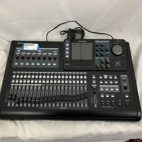 Used Tascam DP-32SD Recording Device 41128-S000106401