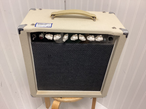 Used STAGE RIGHT 611815 15 WT TUBE COMBO 1 x 12 Tube Combo Amplifier 1 x 12 40107-S000152876