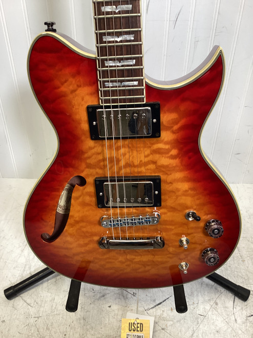 Vist Large View of Product Image Which is Used Washburn WI167PROQ KOREA W/HDSHL Vintage Pointy Electric Guitar Black 6-String