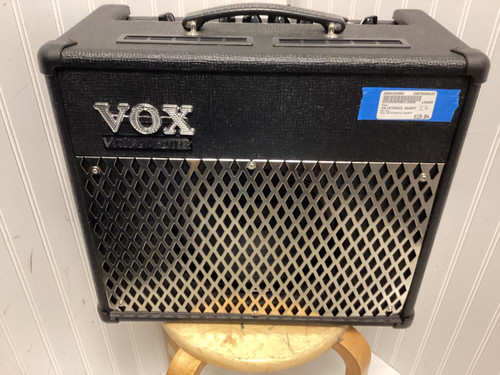 Used Vox VALVETRONIX AD30VT 1 x 12 Solid State Amplifier 1 x 12 40107-S000152969