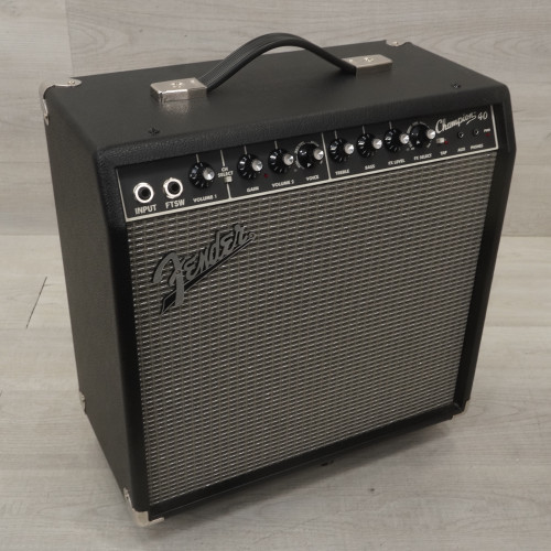 Used Fender Champion 40 1x12 Solid State Amplifier 40015-S000328303