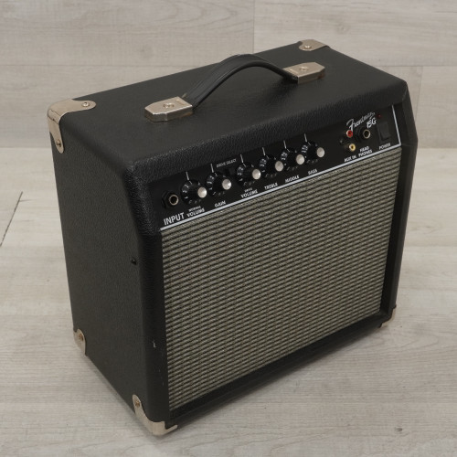 Used Fender Frontman 15g 1 X 8 Solid State Amplifier 40015-S000328317