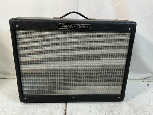 Vist Large View of Product Image Which is Used Fender DELUXE 1X12 CAB 1 x 12 Guitar Speaker Cabinet 1 x 12 40012-S000303520