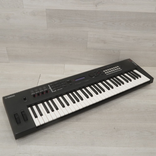 Used Yamaha MX61 61-Key Synthesizer 40015-S000328386