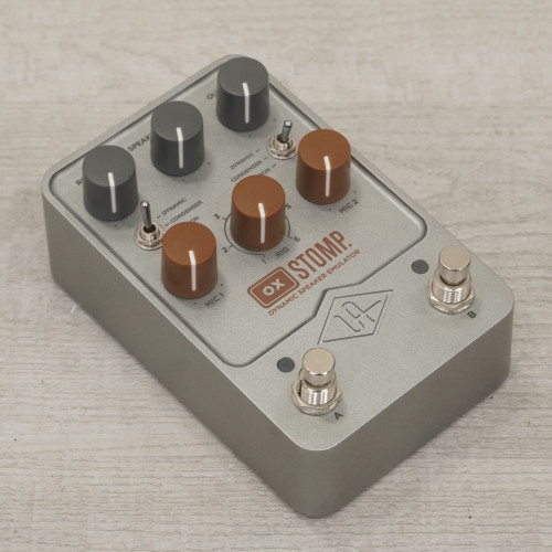 Used Universal Audio Ox Stomp Amp Modeling Pedal 40015-S000328410