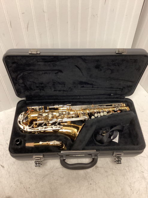 Vist Large View of Product Image Which is Used Yamaha YAS-200ADII Alto Saxophone 40107-S000153084