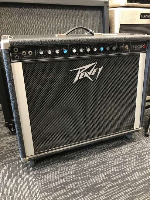 Vist Large View of Product Image Which is Used Peavey MACE VT SERIES 212 160 WATT 2 x 12 Guitar Speaker Cabinet 2 x 12 41123-S000110199