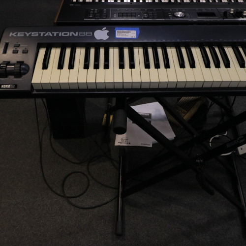 Vist Large View of Product Image Which is Used M-Audio KEYSTATION 88 Controller 88-key 41108-S000061870