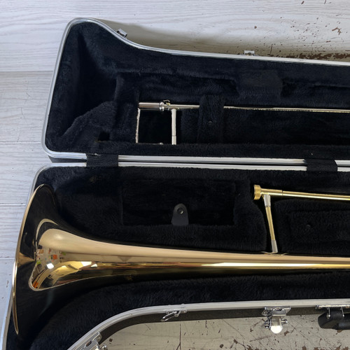 Vist Large View of Product Image Which is Used - Giardinelli STUDENT Trombone 40087-S000232429