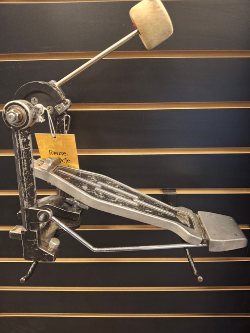 Used Pearl CHAIN DRIVE KICK PEDAL Drum Hardware 41116-S000048670