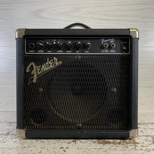 Vist Large View of Product Image Which is Used - Fender FRONTMAN PR-241 Solid State Guitar Combo  40087-S000232436