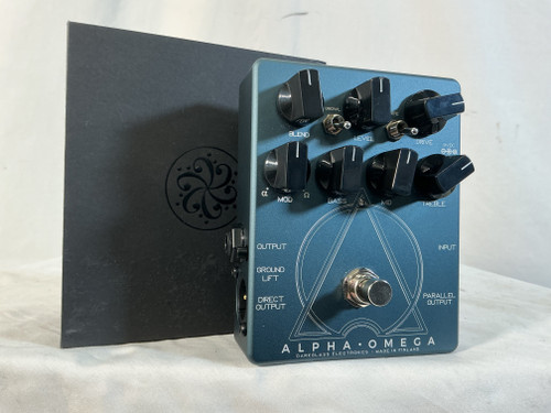Used DarkGlass Electronics ALPHA OMEGA Bass Pre-Amp Pedal 40012-S000303787