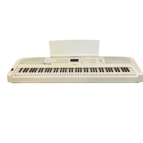 Used Yamaha DGX-670 WH 88-Key Keyboard 88-key 40009-S000306834