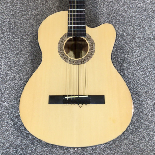 Used LUCERO LC-100CE/N Classical Acoustic-Electric Guitar 41106-S000094384