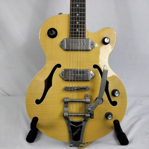 Vist Large View of Product Image Which is Used Epiphone WILDKAT Semi-Hollow Electric Guitar Yellow 6-String 41128-S000106693