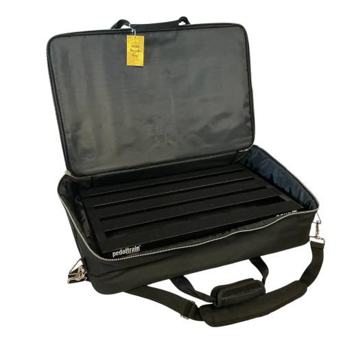 Used Pedaltrain NOVO 24 Pedal Board 40009-S000306915
