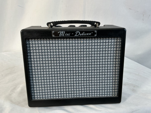 Used Fender MD-20 Solid State Guitar Combo Other 40012-S000303935