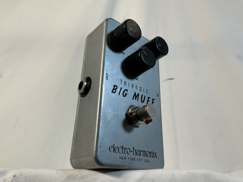 Used Electro Harmonix (E/H) TRIANGLE BIG MUFF Fuzz Pedal 40012-S000303943