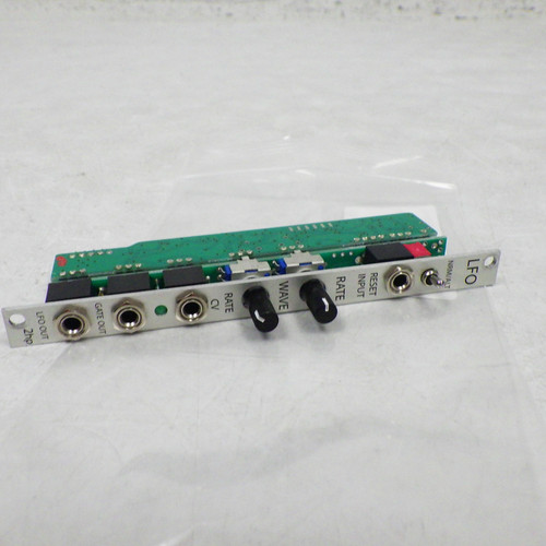 Used 2HP LFO Eurorack Module Modular Synthesizer 40042-S000259378