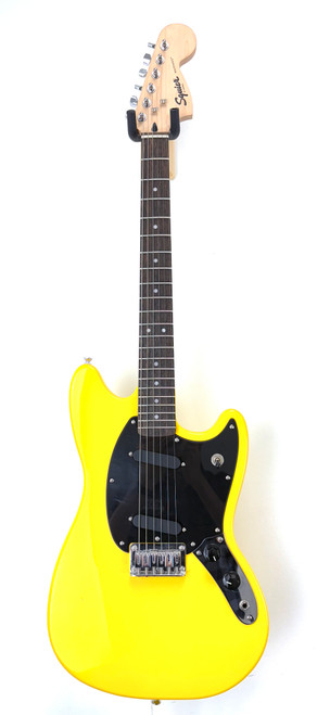 Used Squier SONIC MUSTANG Double Cut Electric Guitar Yellow 6-String 41124-S000205012