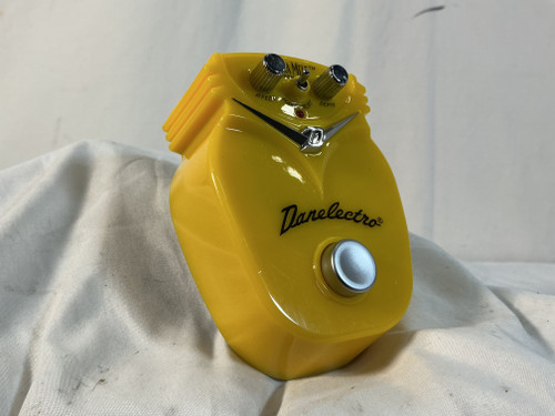 Used Danelectro TUNA MELT Tremolo Pedal 40012-S000304010