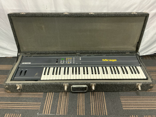 Vist Large View of Product Image Which is Used Ensoniq MIRAGE DSK-8 Vintage 61-Key Keyboard 61-Key 40012-S000304020