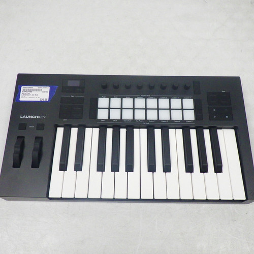 Used Novation Launchkey 25 MK4 25-Key Controller Keyboard 40042-S000259409