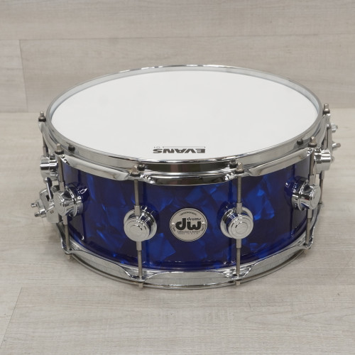 Vist Large View of Product Image Which is Used DW 14x6 Collector's Maple Vlt Snare Drum Blue Moons 40015-S000328626