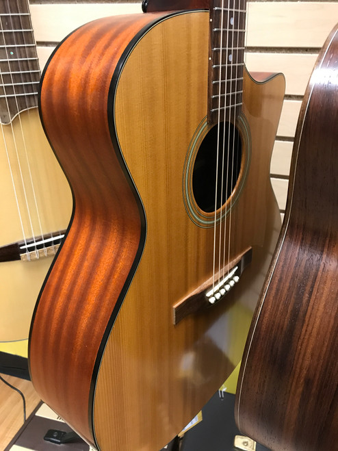 Used Eastman AC122CE Solid Top Acoustic Guitar Wood 41123-S000110209