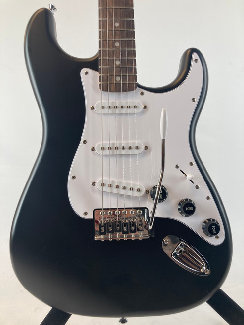 Used Squier SONIC SERIES STRATOCASTER Electric Guitar 41127-S000057807