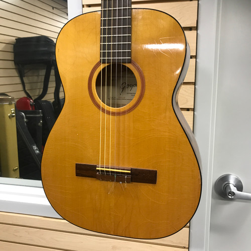 Vist Large View of Product Image Which is Used Goya G-10 Vintage Laminate Top Acoustic Guitar Natural