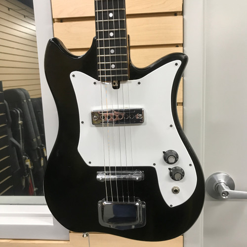 Vist Large View of Product Image Which is Used Kay KE-10 Vintage Offset Dbl Cutaway Guitar Black 6-String