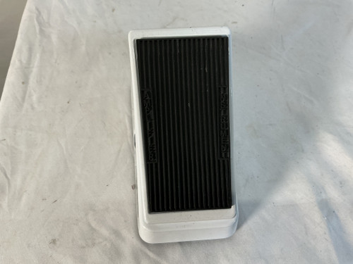 Vist Large View of Product Image Which is Used Dunlop BASS MINI CRYBABY Wah Pedal 40012-S000304075