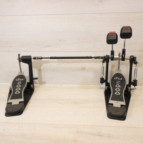 Vist Large View of Product Image Which is Used DW 2000 DOUBLE Kick Drum Pedal 41108-S000062058