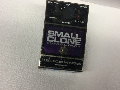 Vist Large View of Product Image Which is Used Electro Harmonix (E/H) SMALL CLONE EH 4600 VINTAGE Vintage Chorus Pedal 40107-S000153356