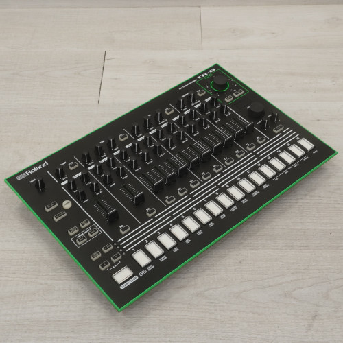 Vist Large View of Product Image Which is Used Roland TR-8 Pad Drum Machine 40015-S000328680