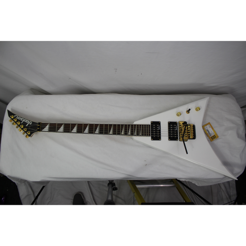 Vist Large View of Product Image Which is Used Jackson JS 32 V Pointy Electric Guitar White 6-String 41128-S000106808