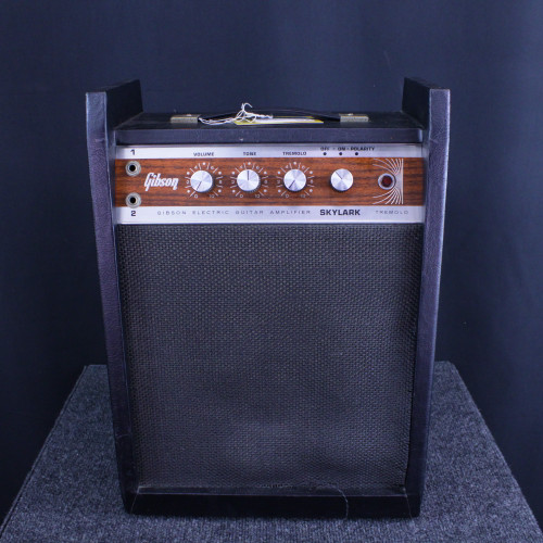 Vist Large View of Product Image Which is Used Gibson SKYLARK TREMOLO GA 5T Vintage Tube Guitar Combo
