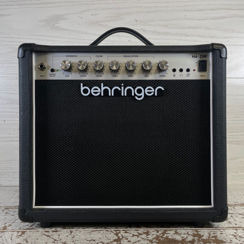 Vist Large View of Product Image Which is Used - Behringer HA-20R 1 x 8 Solid State Amplifier  40087-S000232659