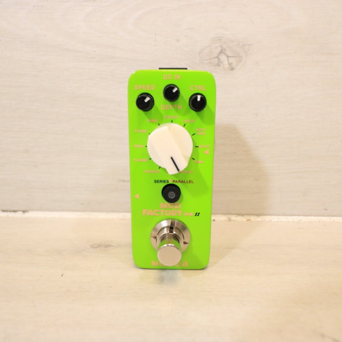 Vist Large View of Product Image Which is Used Mooer MOD FACTORY MKII Guitar Effect 41108-S000062151