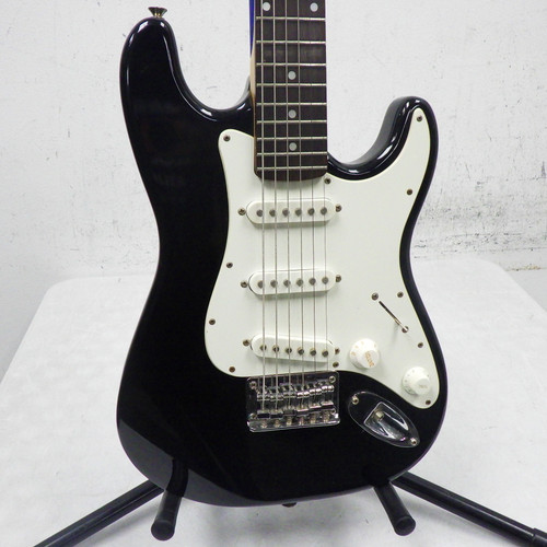 Used Squier Mini Strat Electric Guitar Black 40042-S000259621