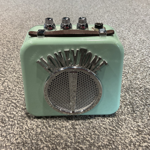 Vist Large View of Product Image Which is Used DANELECTRO HONEYTONE Solid State Guitar Amplifier 41106-S000094628