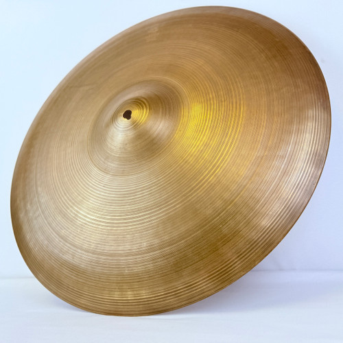 Vist Large View of Product Image Which is Vintage Zildjian 18" Avedis Crash Cymbal (keyholing disclosed) 41121-S000051262
