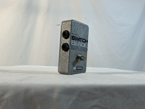 Vist Large View of Product Image Which is Used Electro Harmonix (E/H) NANO SWITCH BLADE Switch Pedal 40012-S000304299